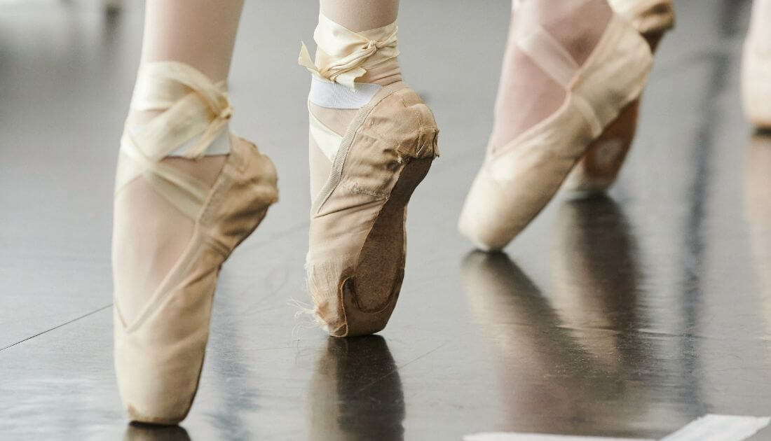 Cómo medir tus pies para comprar zapatos de baile online puntas de ballet